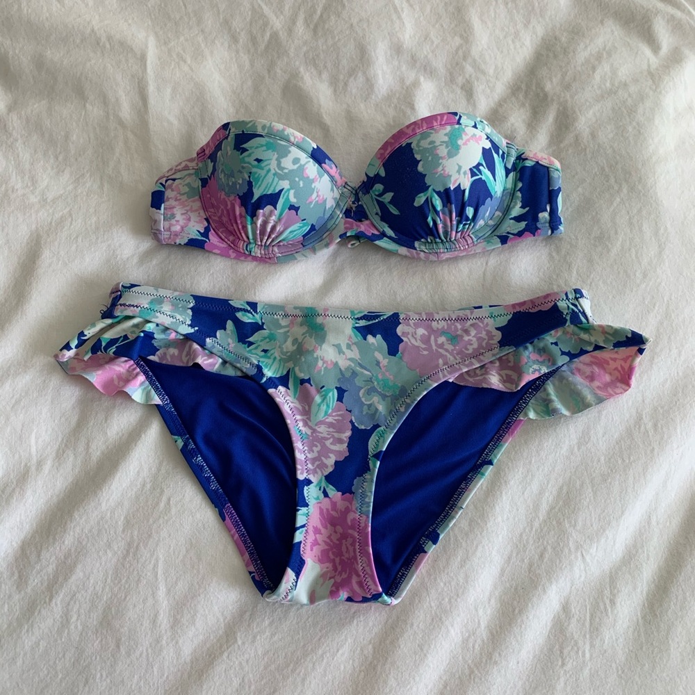 American Eagle Bikini Set